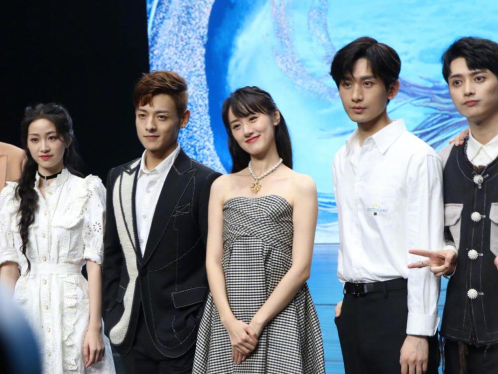 长安诺|《琉璃》走出国门，袁冰妍的话应验了，成毅拆CP后《长安诺》扑街