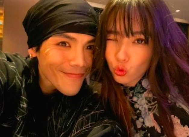 郭碧婷|郭碧婷怀孕饮食健康，向佐带老婆出门喝豆浆，夫妻俩却都不戴婚戒