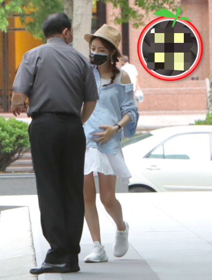 安以轩|40岁安以轩挺孕肚开庆生派对！众星云集似走红毯，向太夫妇都到场