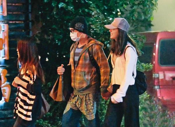 范逸臣|台湾知名男星与彩妆大亨千金恋情曝光，女方爸爸大为不满