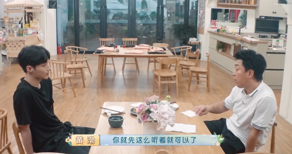 张艺兴|张艺兴给黄渤写感谢信，时隔多年再次回忆《极挑》，堪称神仙友情！