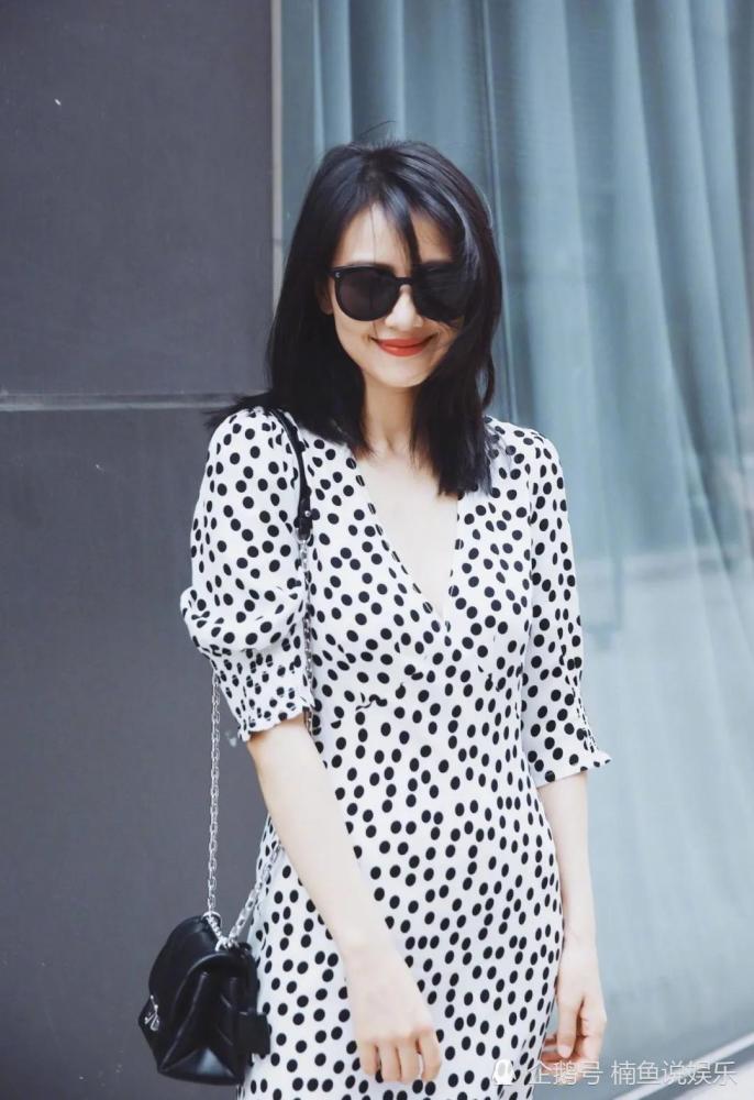 高圆圆|难怪是国民女神，高圆圆每次都穿对衣服，气质拿捏死死的
