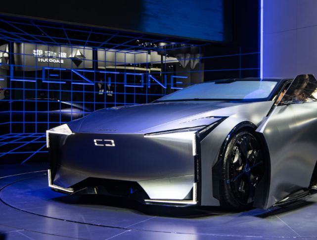 车长5000mm配双向电滑门观致milestone首秀