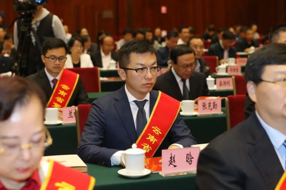 云南云海肴餐饮管理有限公司董事长赵晗作为企业经营管理人才荣幸获奖