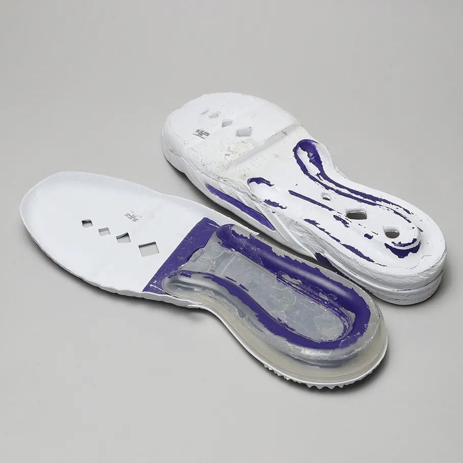 硬核拆解詹姆斯18代实战篮球鞋_腾讯新闻