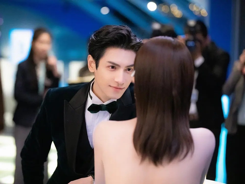 罗云熙|《蜜糖》首播，杨紫为罗云熙新剧宣传，风格多样的罗云熙太可了！