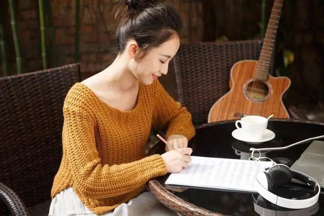 网文|网文作家辛苦写作，为什么家人会反对