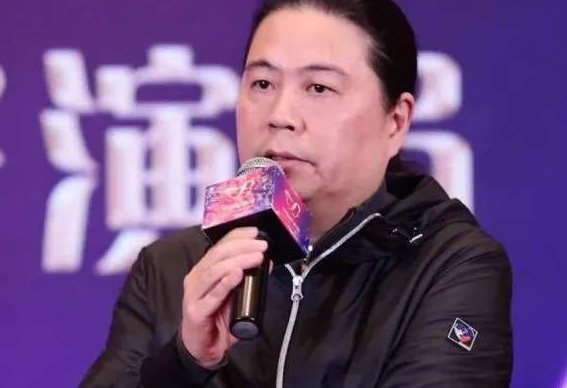 王一博|十八线男艺人爆料肖战被坑，王一博妈妈是幕后推手，多位明星躺枪