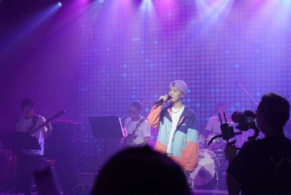 百变歌手吴岱林首场livehouse 坦露成名前事业并不顺利 吴岱林 Livehouse Yy直播 嗨唱