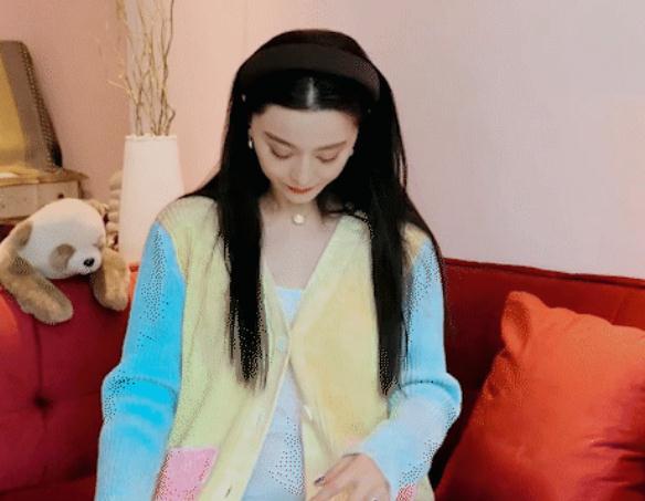 范冰冰|范冰冰晒视频，淡妆黑长直太惊艳，小肚腩凸显急忙拉外套遮掩