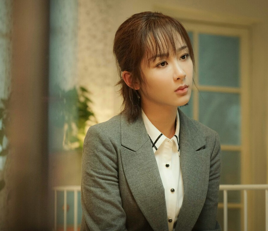 杨紫|放过杨紫造型！为控体重周减10斤片场休克，“亲弟”透露从小易胖