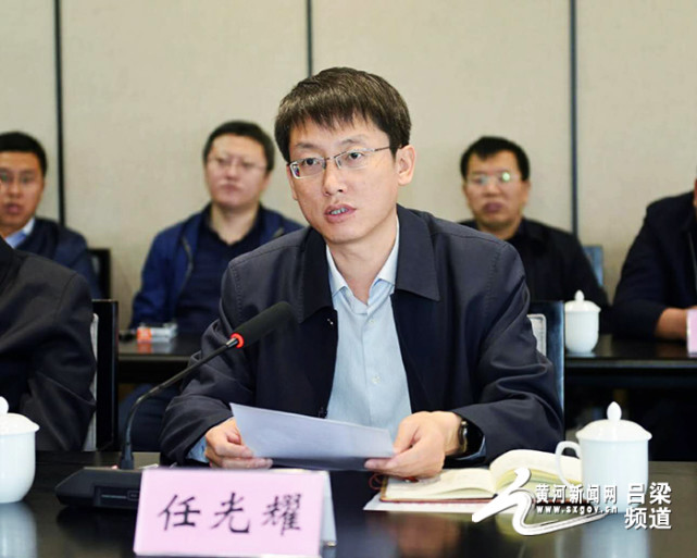 交口县政府与东方希望集团签订百万头生猪养殖项目