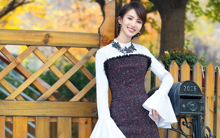 迪丽热巴|《荣耀》开机，又一部高颜值神剧，女配颜值不输热巴，要看花眼了