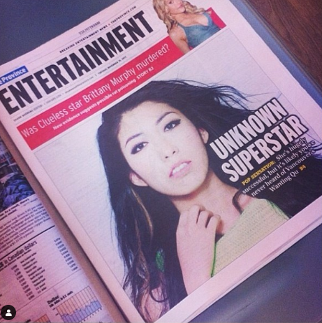 曲婉婷|曲婉婷迷之操作，一边喊话“英雄”母亲，一边纪念金斯伯格