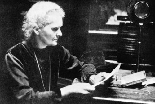 居里夫人|她用实际行动打脸了那个不尊重女性的时代，一己之力拯救了无数人