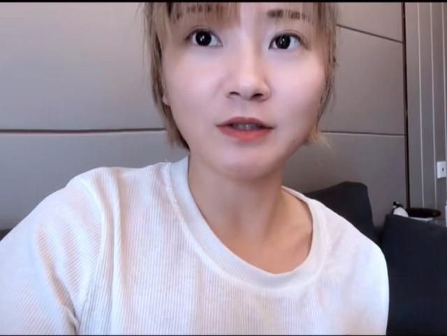 郑爽|郑爽安慰被丈夫推下悬崖孕妇，有什么好嘲的吗？