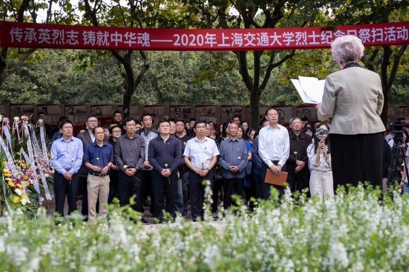 实验报告和日记,杨大雄烈士在战场上穿过的军大衣,陈虞钦烈士之父陈