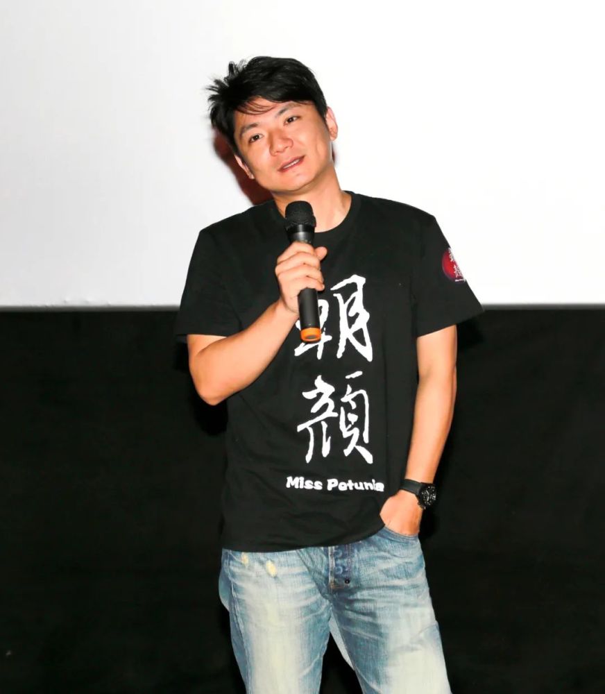 新片《朝颜》上映,女性现实题材逆风绽放 对话导演陈天衣:儿时一句"陈