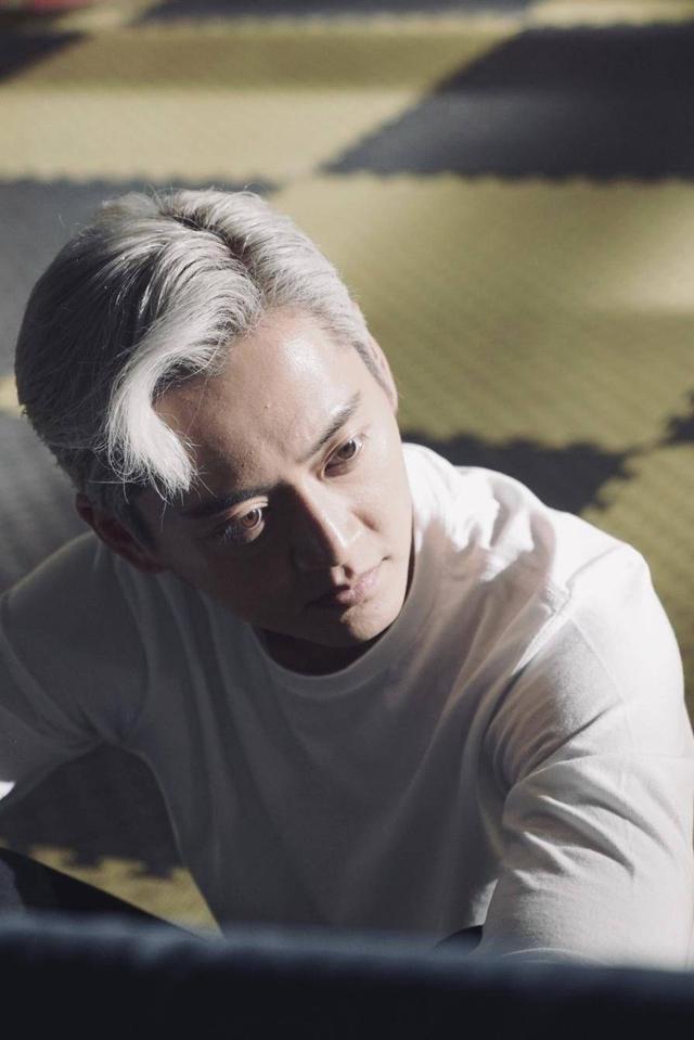 tvb小生张振朗主演两部台庆剧同时播出最佳男配唾手可得