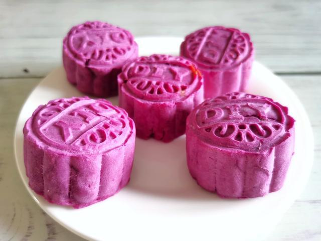 今年中秋,做个流行的溏心月饼,无油无糖,史上最健康好吃的月饼