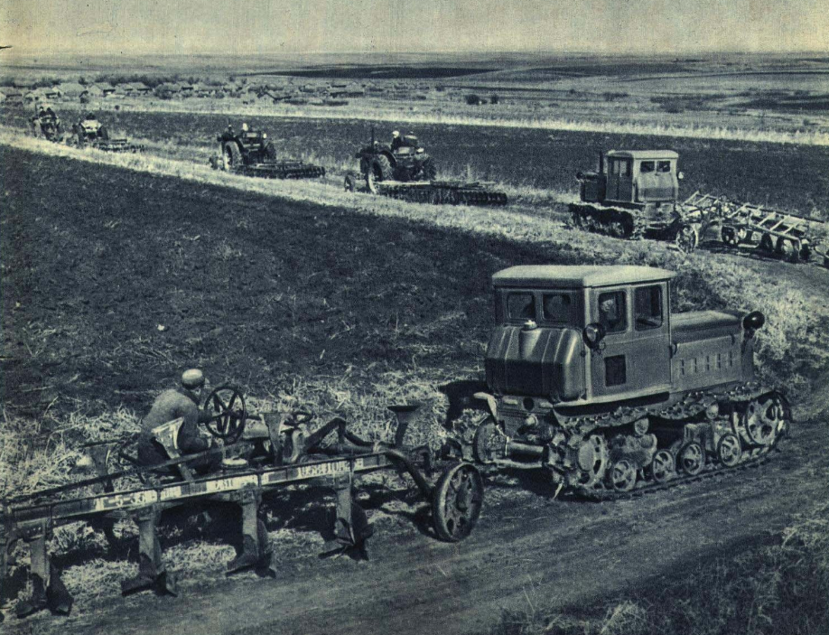 老照片 1960年东北农村的农业机械化 很不简单_腾讯新闻