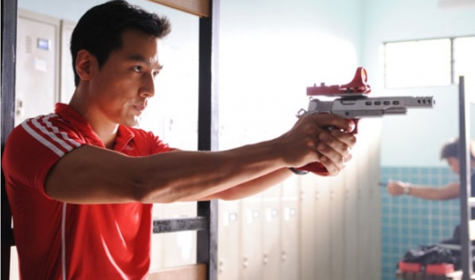 枪王到底有多帅亚洲四帅勇夺枪王那些年军迷必追的电影