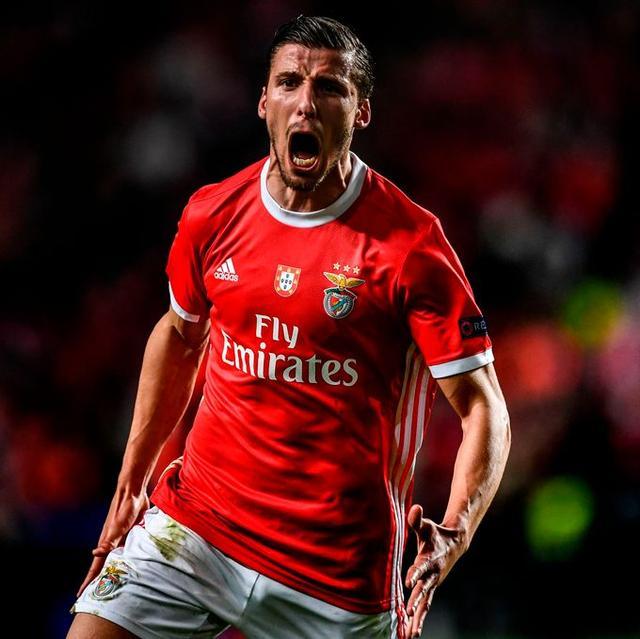 鲁本·迪亚斯正式加盟曼城,他会是蓝月亮重整防线的真命天子吗?