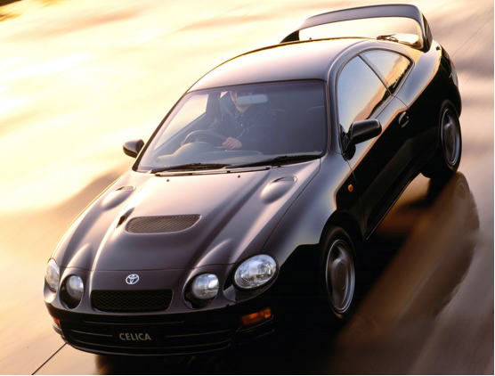 图:celica gt-four最后的一代车型.