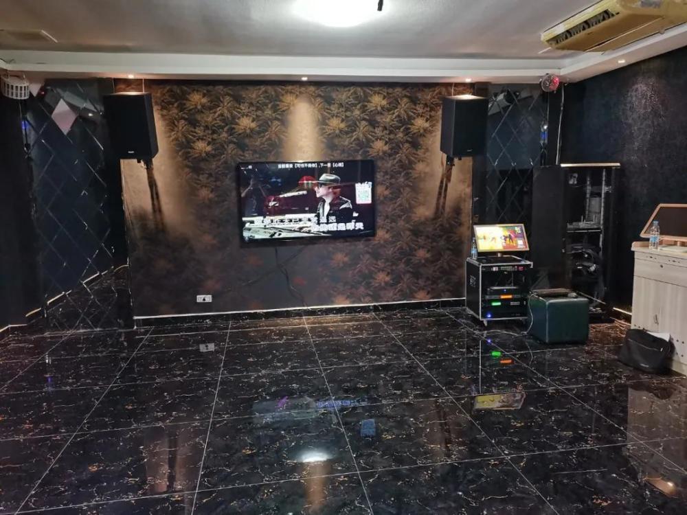 张启东:60平方的大型ktv包厢该如何选择音响设备?_腾讯新闻