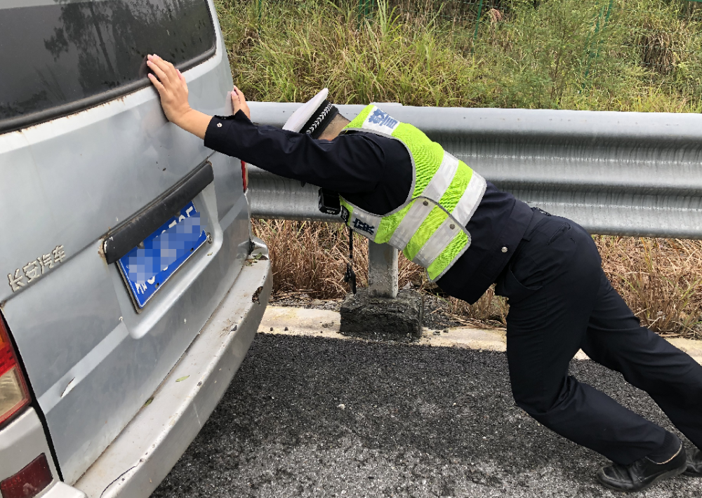 湖南高速交警图片