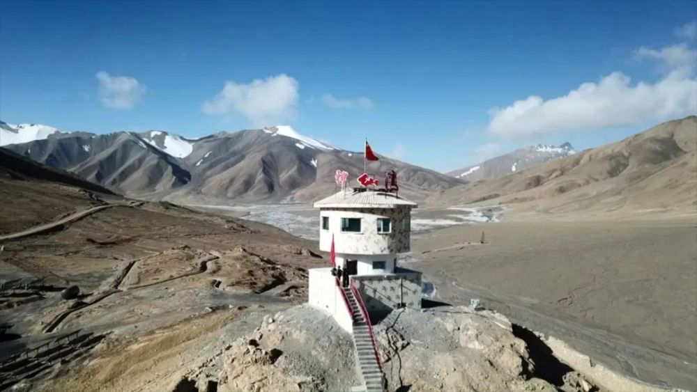 同升一面旗同爱一个家