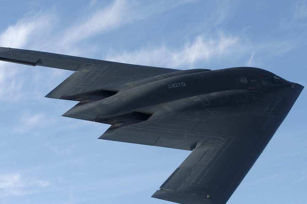 如果美国同时出动4架b2轰炸机,我国的防空系统会有多大压力?