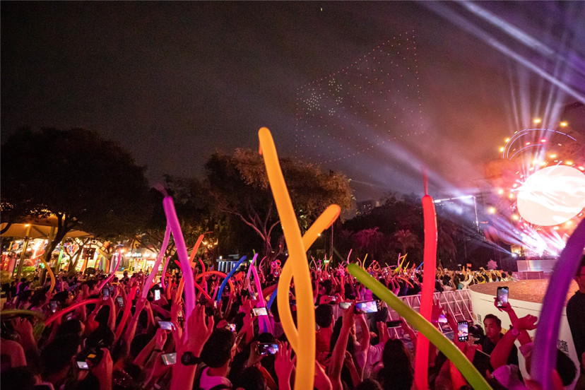 长隆欢乐世界青春电音嘉年华国庆开秀点燃十月旅游季