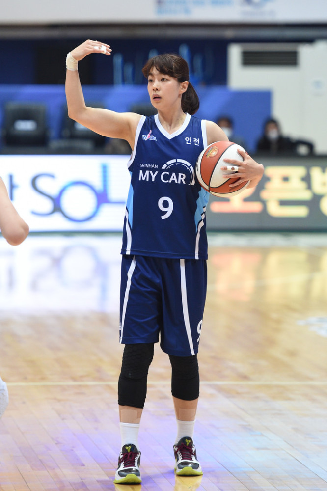 新赛季韩国女篮联赛展望新韩大鸟时隔七年能否重返季后赛