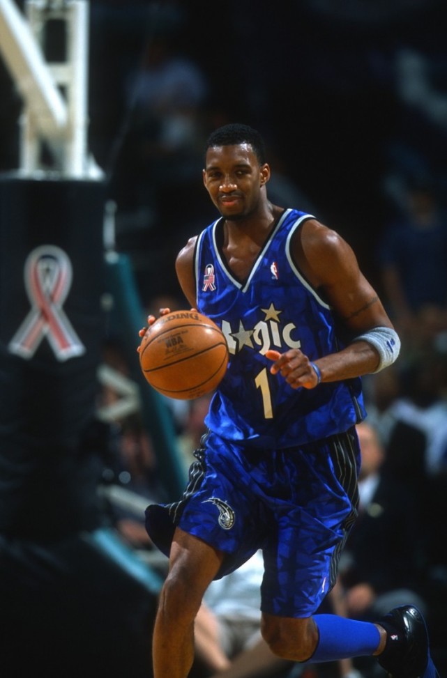 麦迪微博发文祝詹姆斯巴特勒两位兄弟总决赛好运