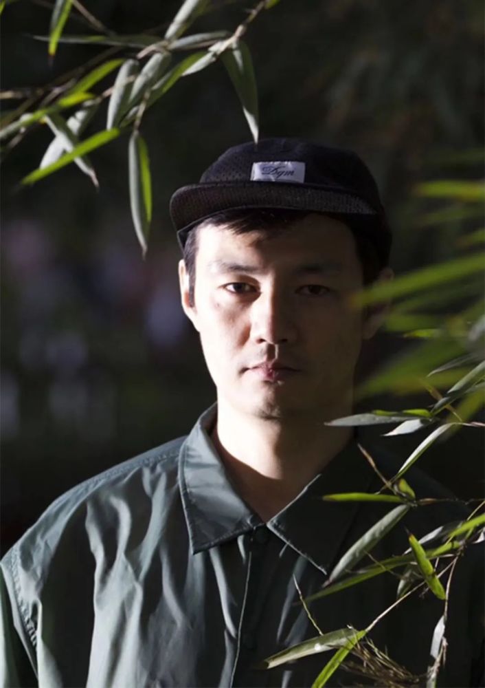 编剧费慧君李晓亮救护者的灵魂是大牛崩溃后的重建