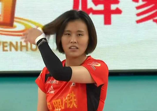 天津女排创历史第六次夺全锦赛冠军孙杰受伤山东球员心态崩了