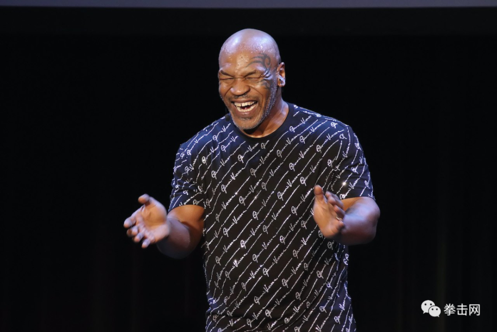 泰森曝曾在高速上暴打经纪人 狡猾的唐金绕车一圈逃跑