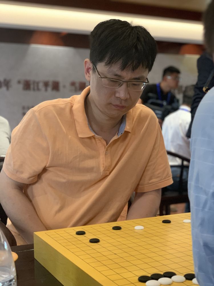 孟泰龄七段棋界里估计找不到第二个像我这样的