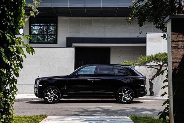 双涡轮8at标配激光大灯开它上路回头率完爆奔驰大g