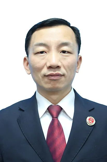 办案检察官李永强 员额检察官李永强:徐婉宁课余时间一直在网络上观看