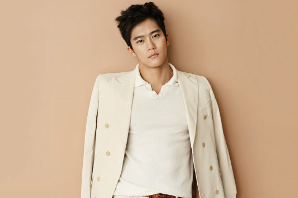 韩星河锡辰公开汉江豪宅 与林秀香新剧热播中 出道作竟是悲伤恋歌