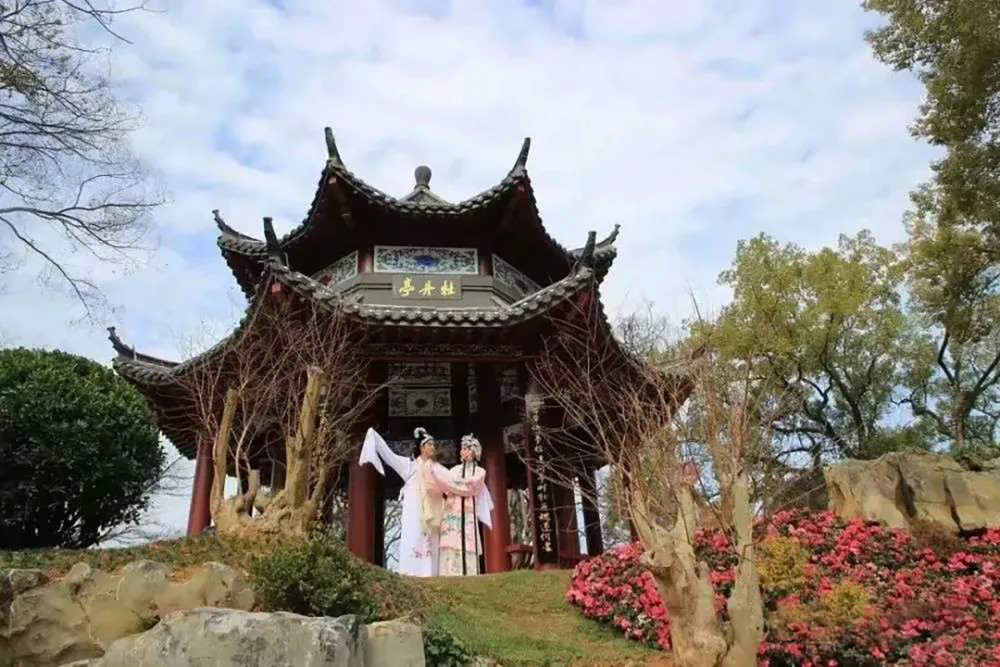 江西大余县牡丹亭,汤显祖经典名著《牡丹亭》故事原型的发生地_腾讯