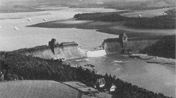 太空|当小行星在太空中打了一个水漂……