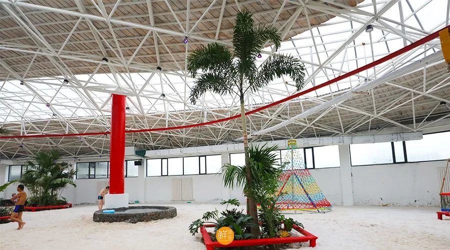 你在外面的艳阳里大雪纷飞我在灵宝的温泉里四季如春