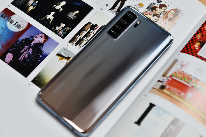 128gb麒麟820发布半年涨价100元提前购买的消费者真幸运