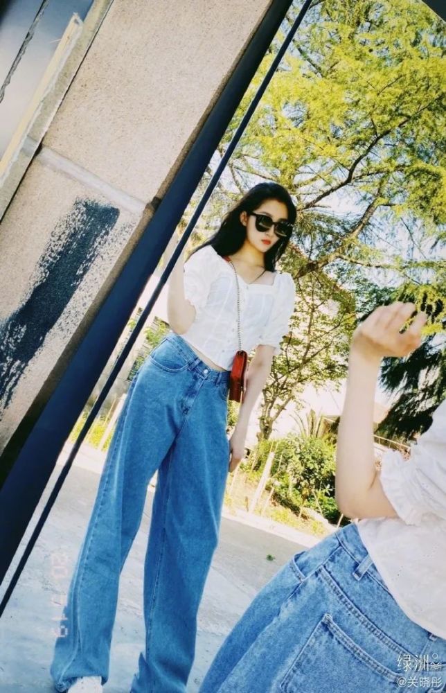 关晓彤|被喷“土大壮”的关晓彤，真替她108cm的美腿委屈