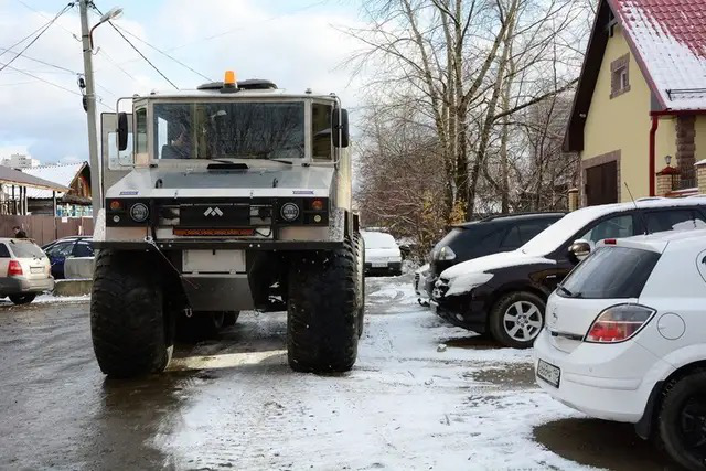 俄国版乌尼莫克,北极圈的大脚怪burlak全地形车