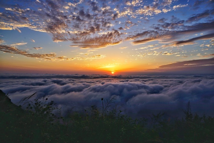 朝霞云海日出