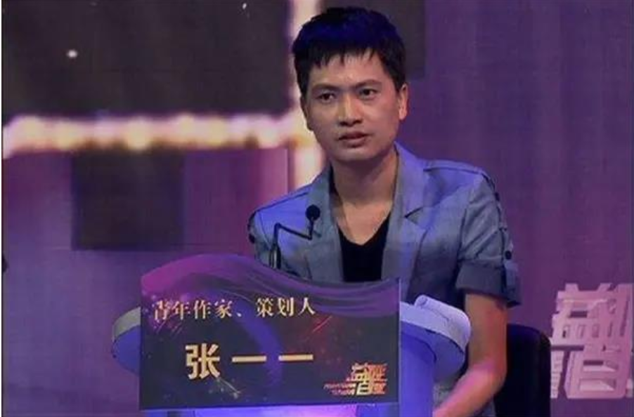 新岳阳楼记|作家张一一质疑范仲淹，并写下《新岳阳楼记》，能超越前人吗